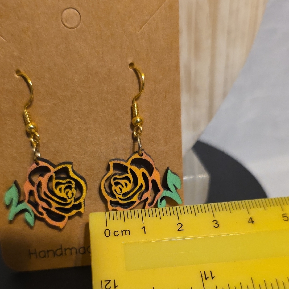 Handmade Rose Earrings with Gold and Green Accents - Picture 4 of 5
